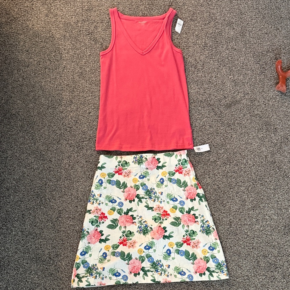 Old Navy floral skirt and coral matching ribbed tank top outfit